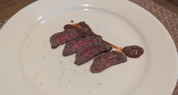 和牛もも肉の炙り